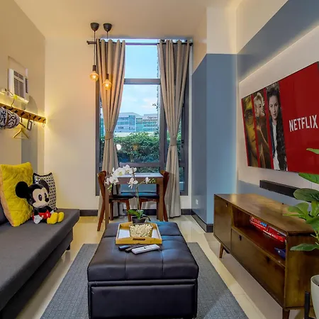Vintage Mickey Disney Stay In Bgc -200Mbps Wifi